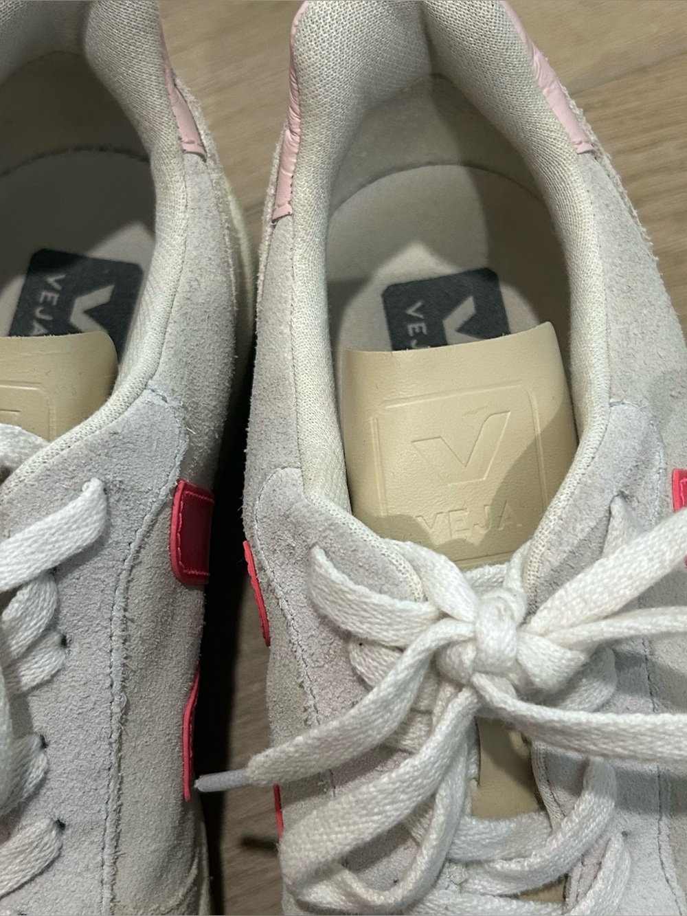 Veja Women’s Sneakers in Off-White with Pink Heel and Red V - Picture 3 of 7